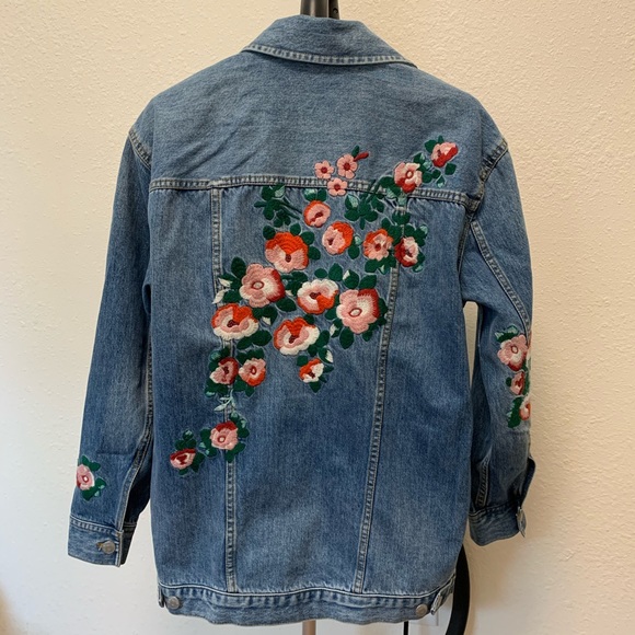 Madewell oversized floral emboridered deni… - Picture 2 of 8